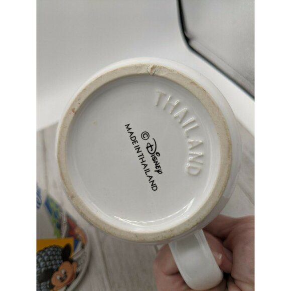 Walt Disney World Set 0f 2 Coffee Mugs Grandma & Grandpa Mickey, Pluto, Donald - Picture 8 of 9